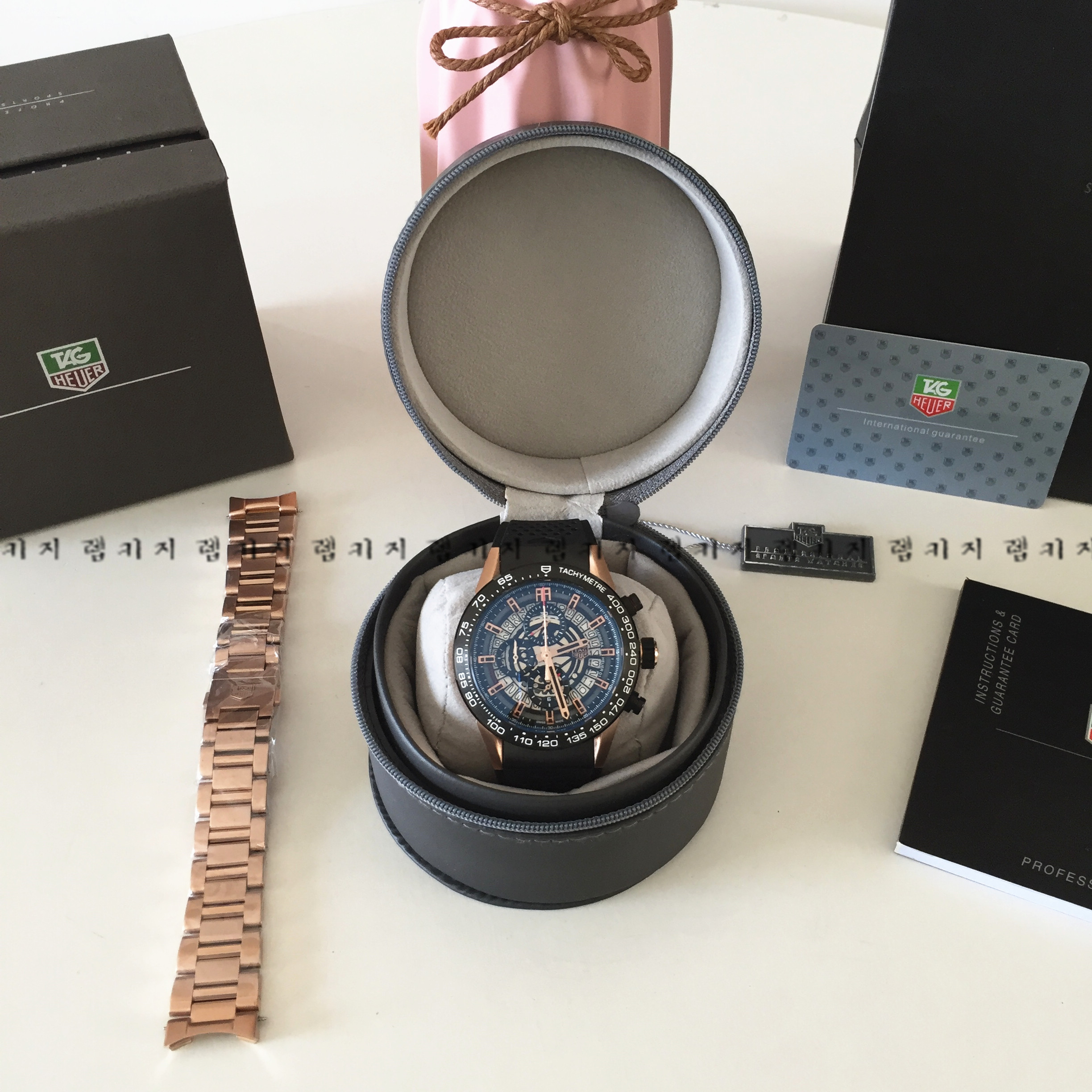 태그호이어 까레라 칼리버 호이어 01 우레탄시계 + 메탈스트랩